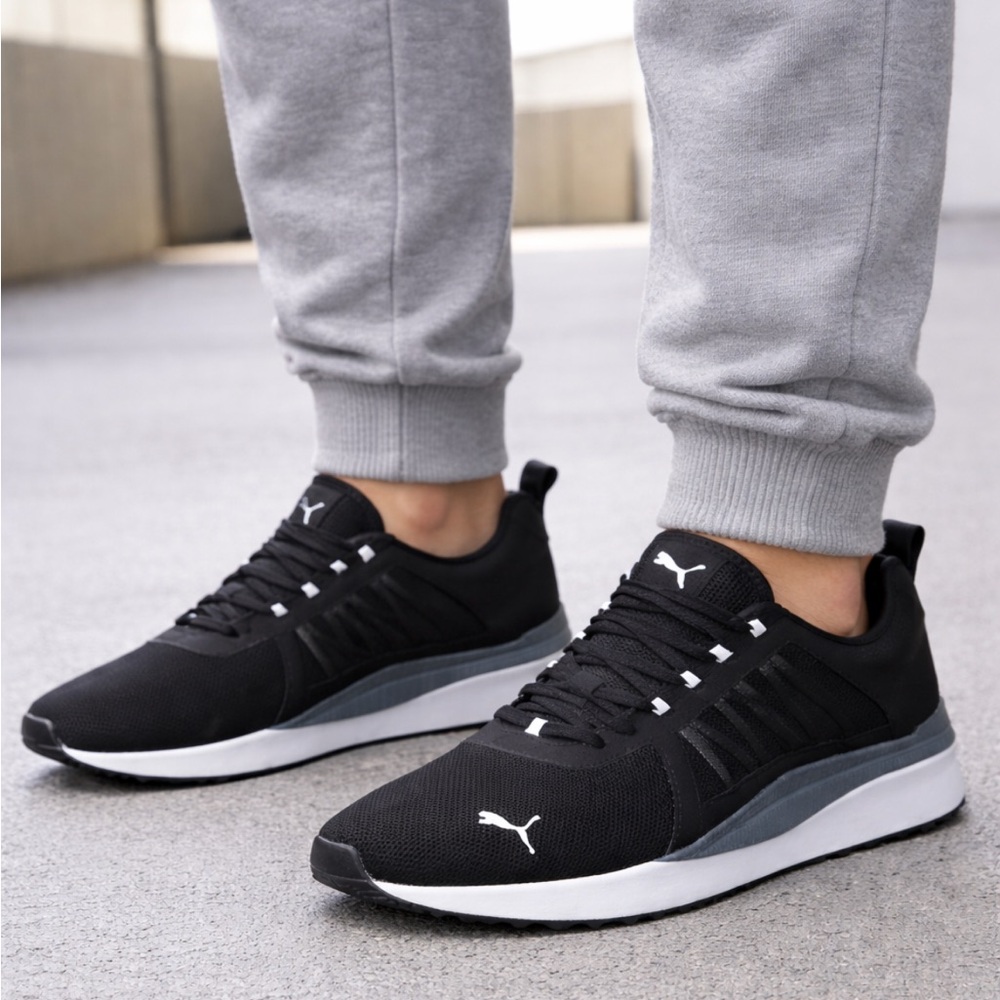 PUMA Pacer Netcage Men's Sneakers Black White NWT Size 10.5